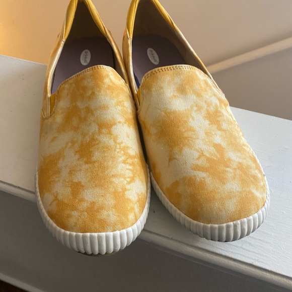 Dr. Scholls Jot it down Yellow Tie Dye Flat Slip On Sneaker 11 NEW - Picture 3 of 5